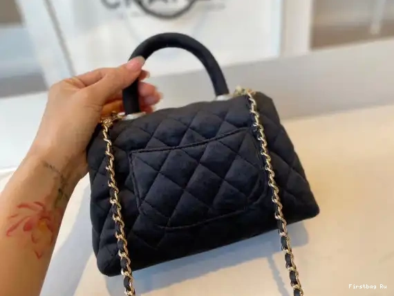 First Bag Ru HANDLE TOP FLAP MINI CHANEL BAG WITH 0604